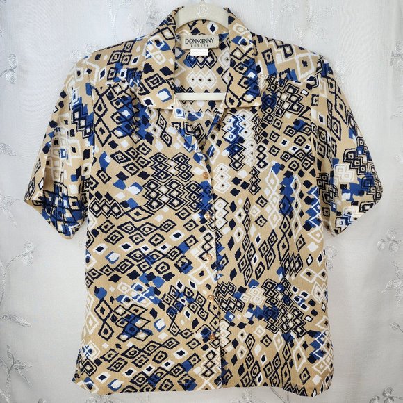 DonnKenny Tops - Vintage Geometric Color Block Button-up Blouse.